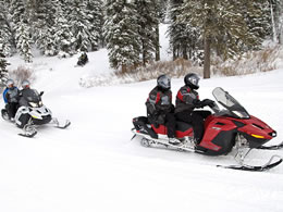 raid motoneige - Le sentier de neige