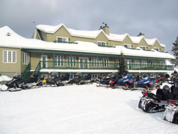 raid motoneige - Le sentier de neige